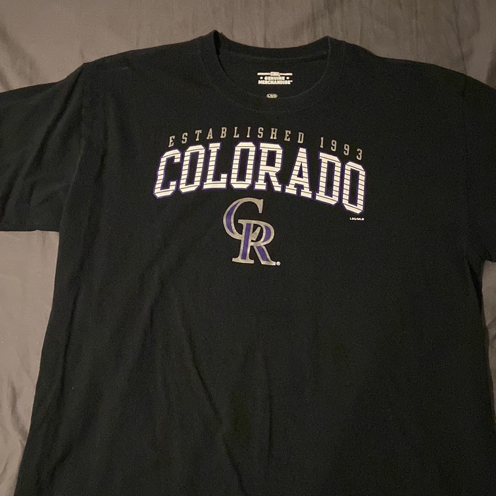 Colorado Rockies Large Black Shirt